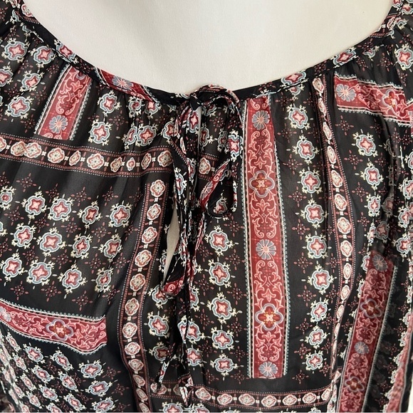 Bohemian bell sleeves blouse Size Medium - Picture 3 of 10